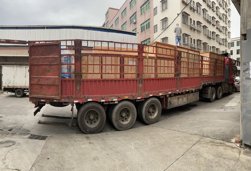 ultime notizie aziendali su Spedizione in Kazakistan 12L Wipes Machine