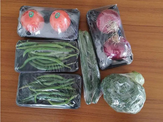 La verdura della macchina 220v dell'involucro degli strizzacervelli del calore del film di POF fruttifica con il vassoio