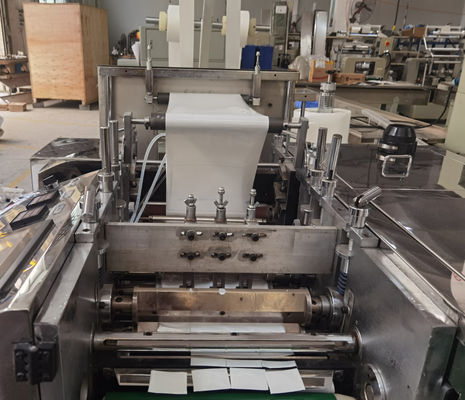 Macchine per la fabbricazione di cuscinetti per tessuti bagnati non tessuti