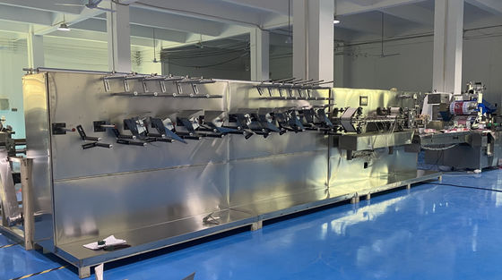 250-350 Taglio/Min Alta velocità macchina per la produzione di asciugamani bagnati 220v Linea di imballaggio automatico completo