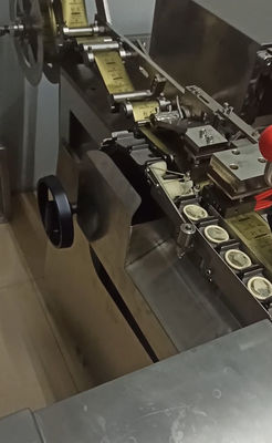 Macchina di confezionamento di preservativi in foglio di alluminio di precisione con sistema di ispezione